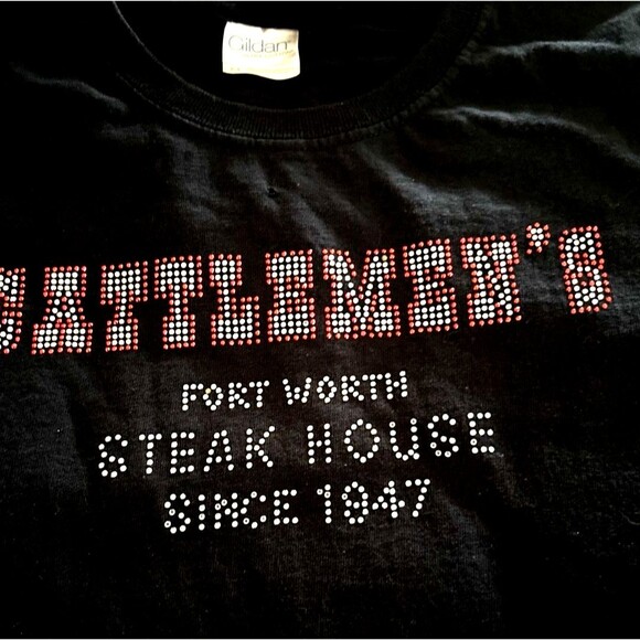 Cattlemen’s Steakhouse Fort Worth Rhinestone Women’s T-Shirt Medium - Picture 1 of 3